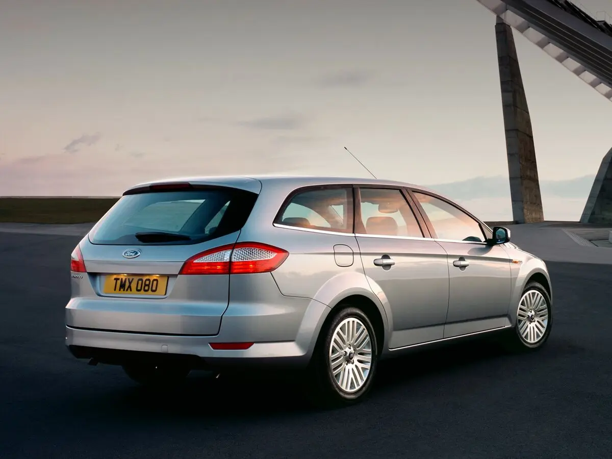 Ford Mondeo IV Универсал 5 дв. — фото 4