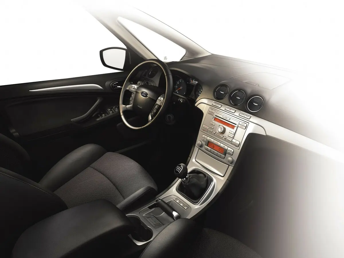 Ford S-MAX I Минивэн — photo 6