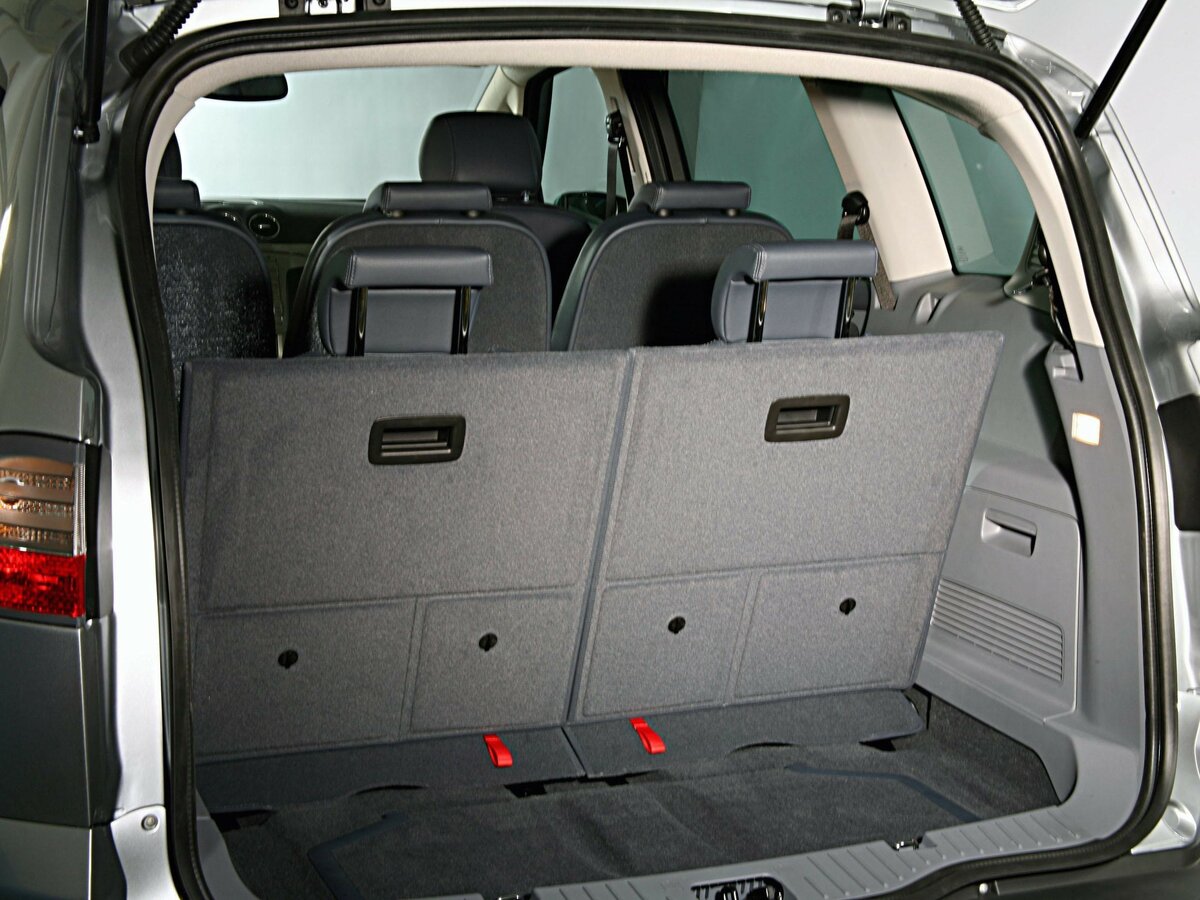 Ford S-MAX I Минивэн