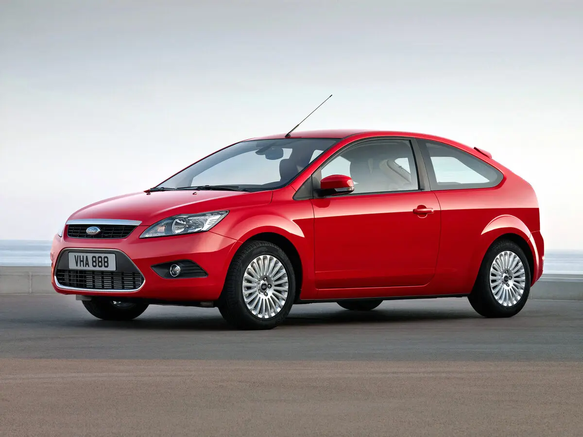 Ford Focus II Рестайлинг Хэтчбек 3 дв. — фото 2