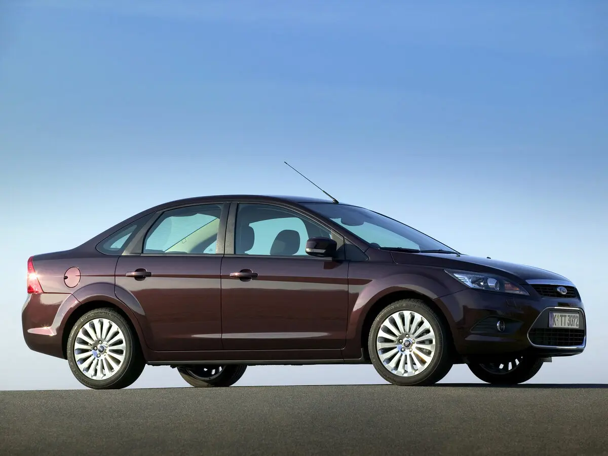 Ford Focus II Рестайлинг Седан — фото 2