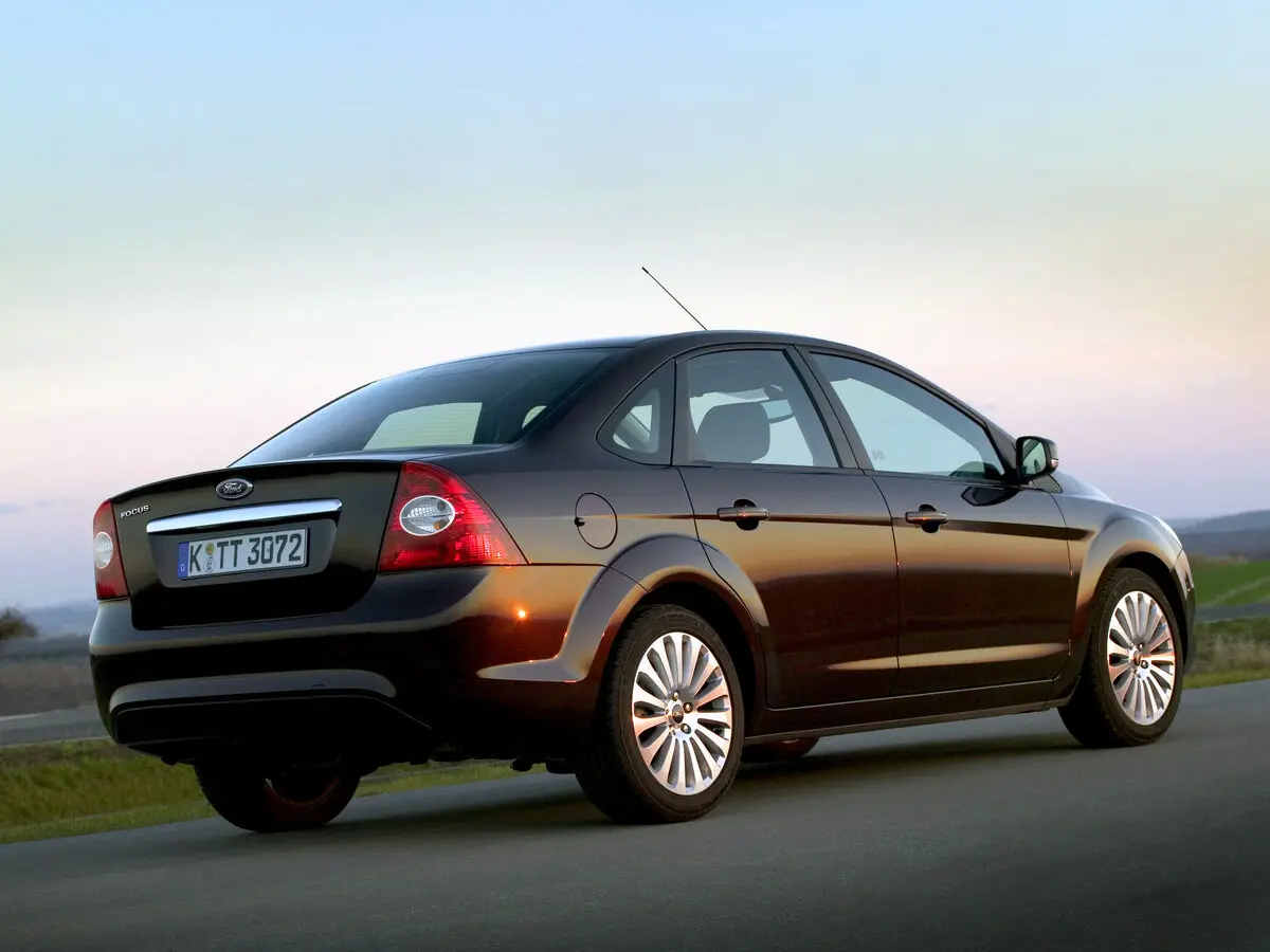 Ford Focus II Рестайлинг Седан — фото 4