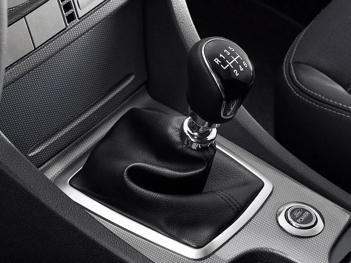 Ford Focus II Рестайлинг Седан — фото 11