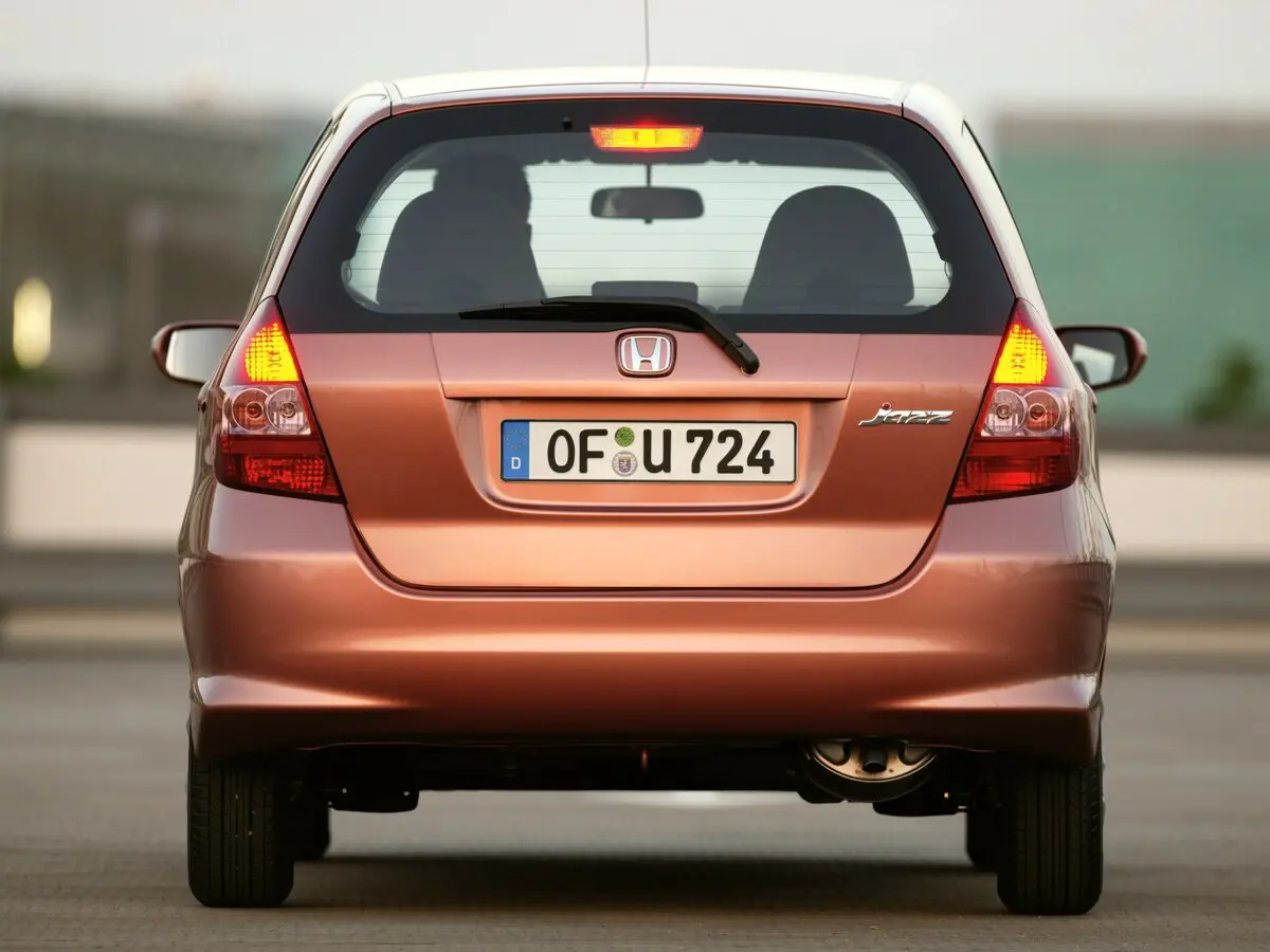 Honda Jazz I Рестайлинг Хэтчбек 5 дв. — фото 4
