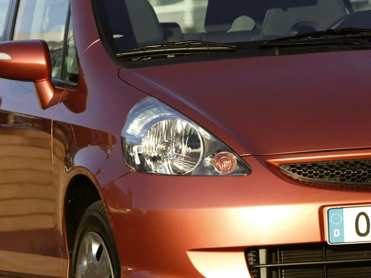 Honda Jazz I Рестайлинг Хэтчбек 5 дв. — фото 12