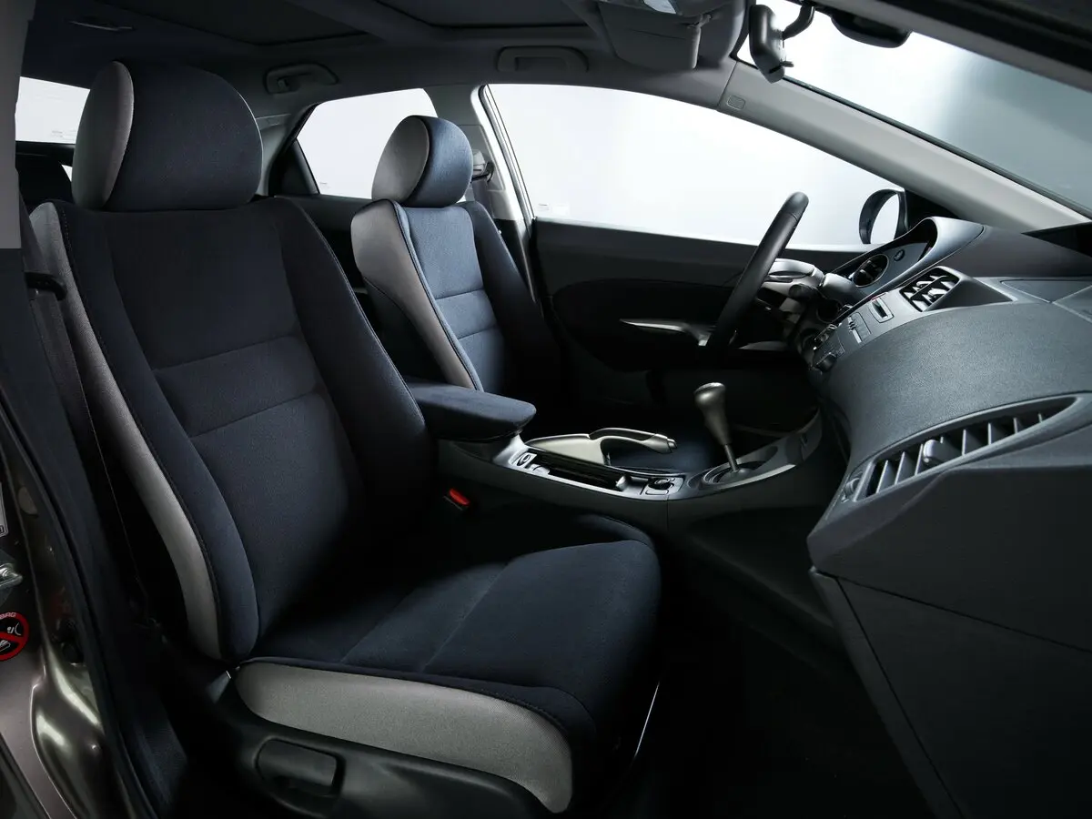 Honda Civic VIII Хэтчбек 5 дв. — фото 8