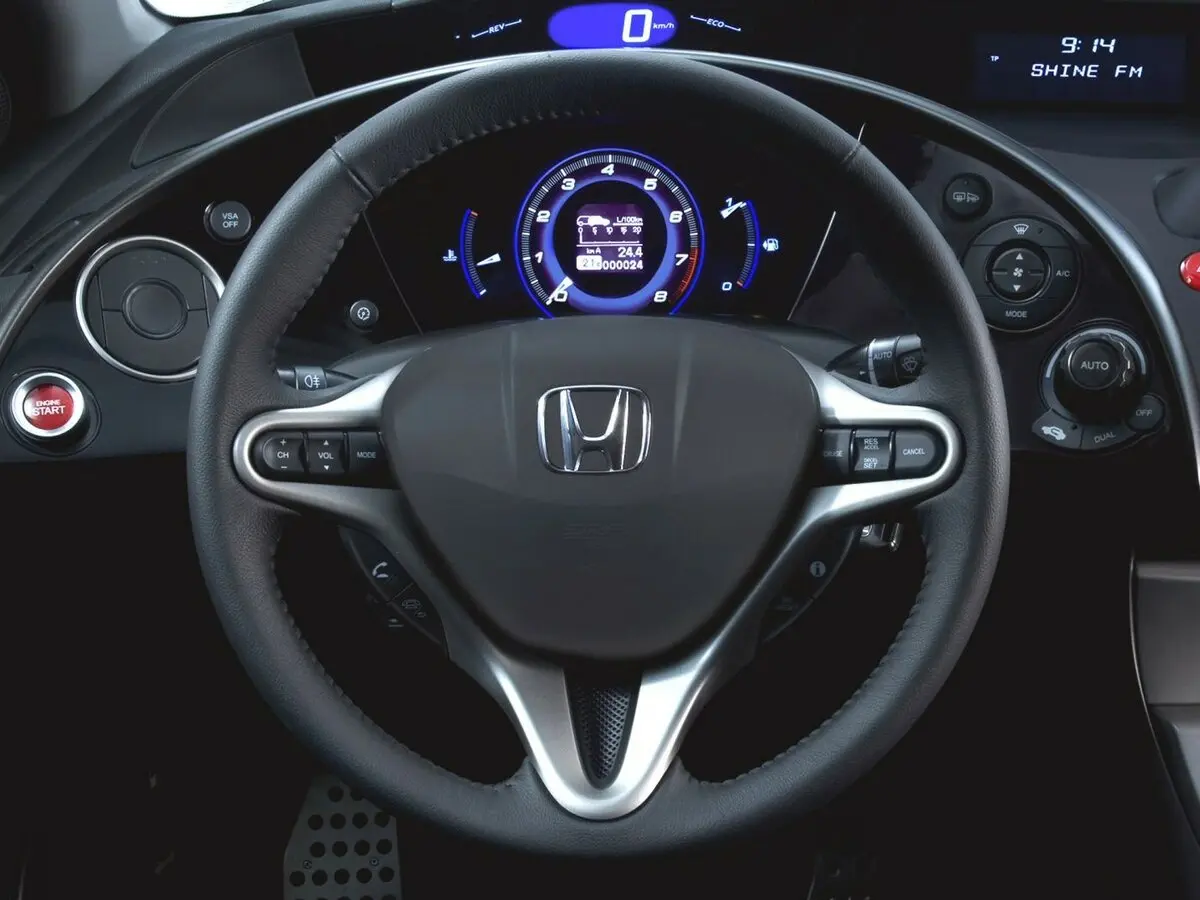 Honda Civic VIII Хэтчбек 5 дв. — фото 9