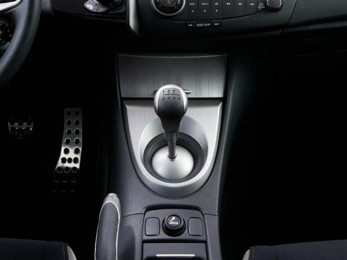 Honda Civic VIII Хэтчбек 5 дв. — фото 12