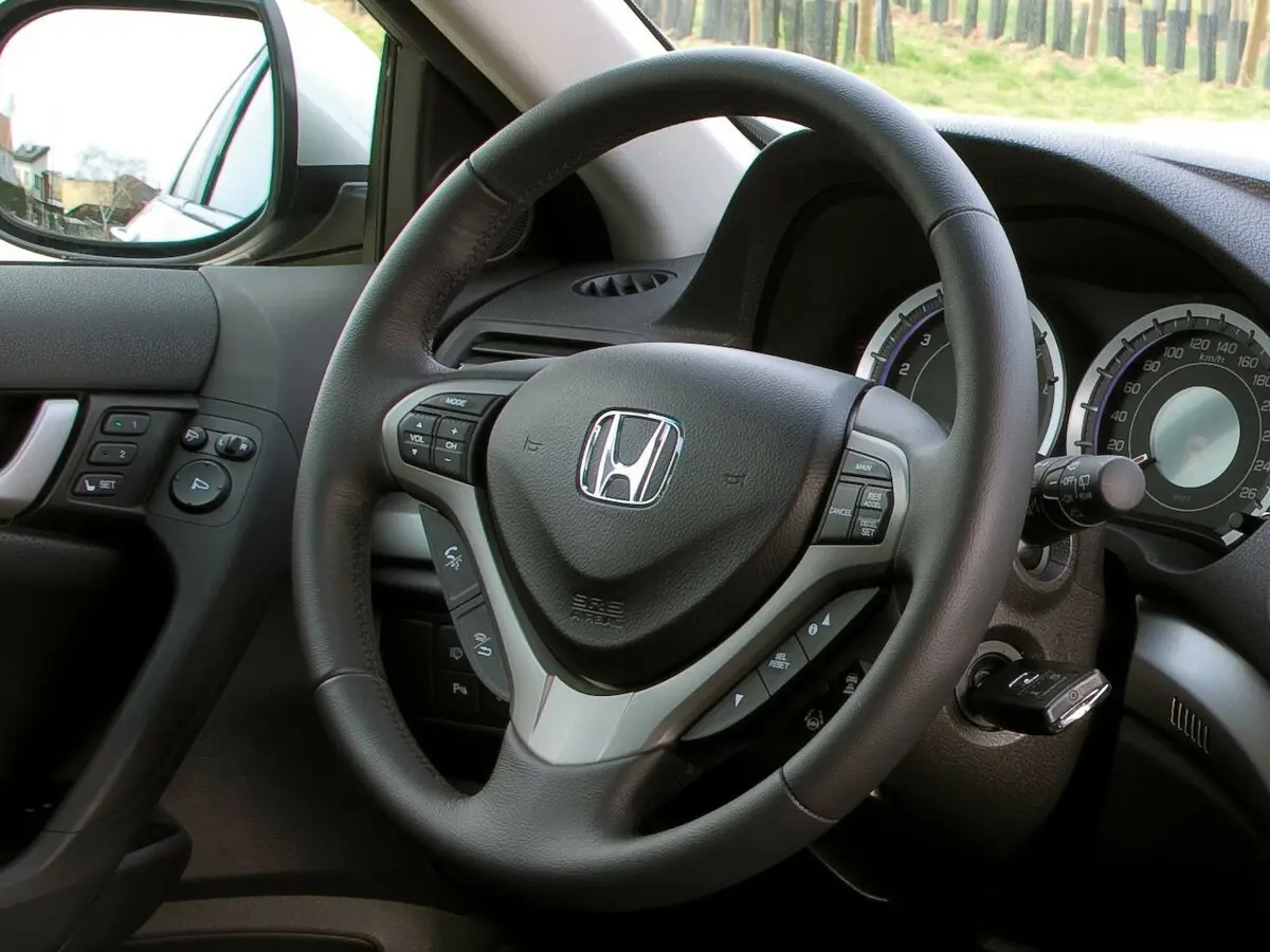 Honda Accord VIII Универсал 5 дв. — фото 10