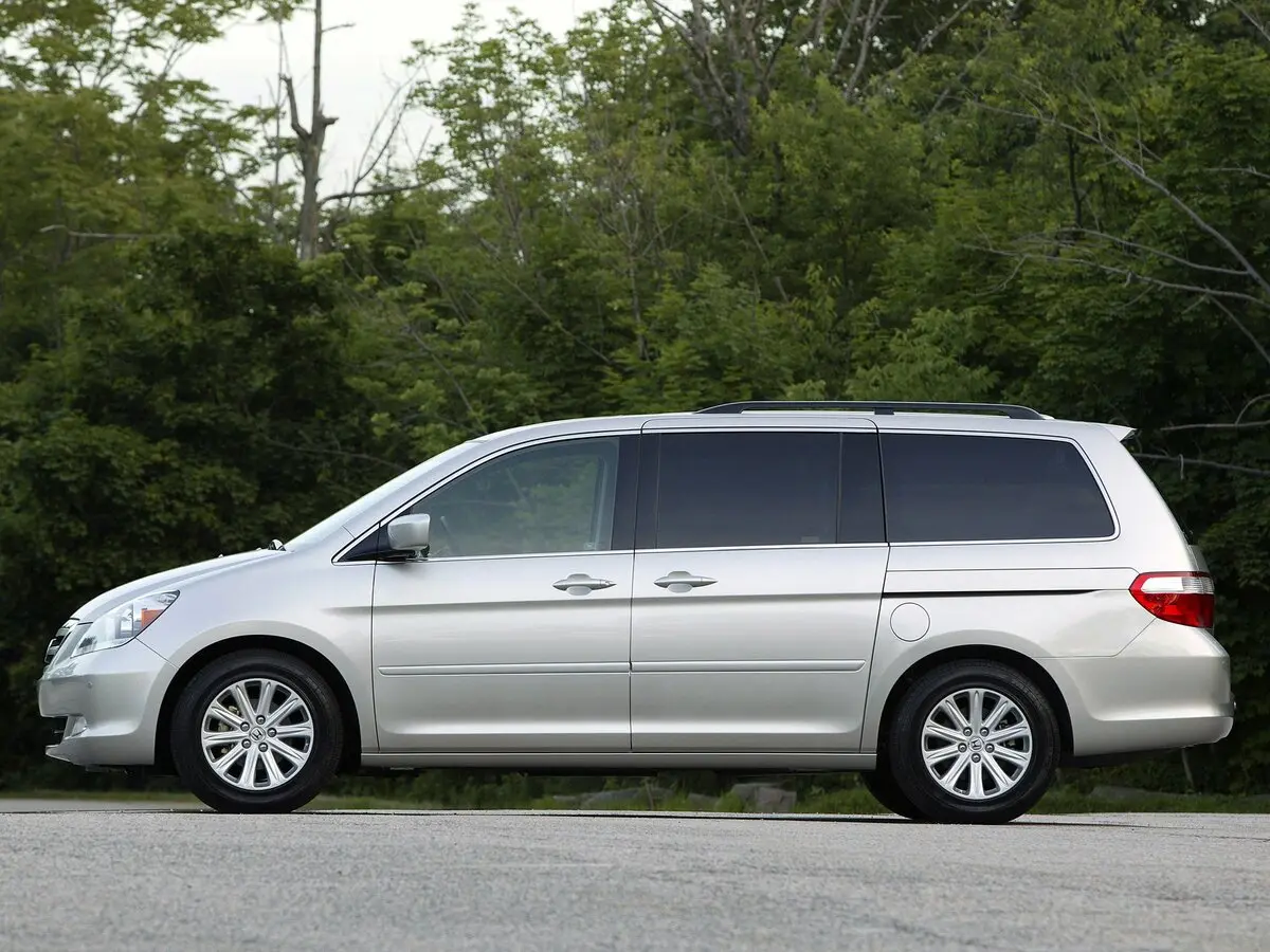Honda Odyssey III Компактвэн — фото 2
