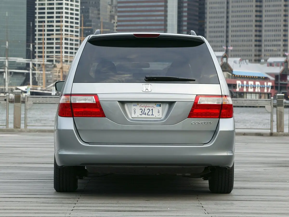Honda Odyssey III Компактвэн — фото 4