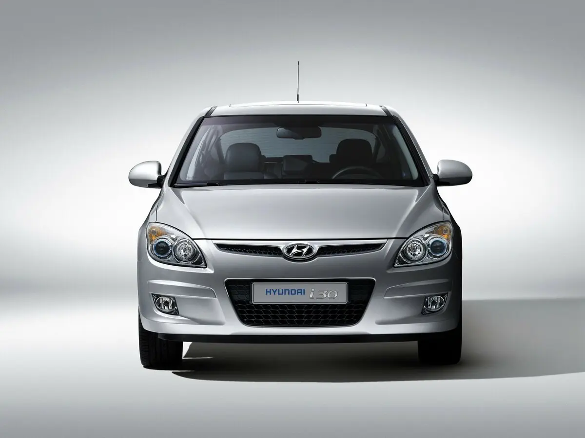 Hyundai i30 I Хэтчбек 5 дв. — фото 3