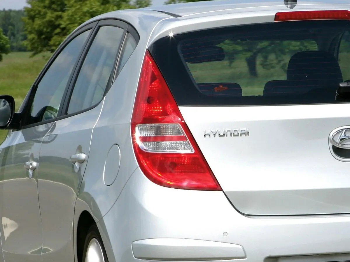 Hyundai i30 I Хэтчбек 5 дв. — фото 12
