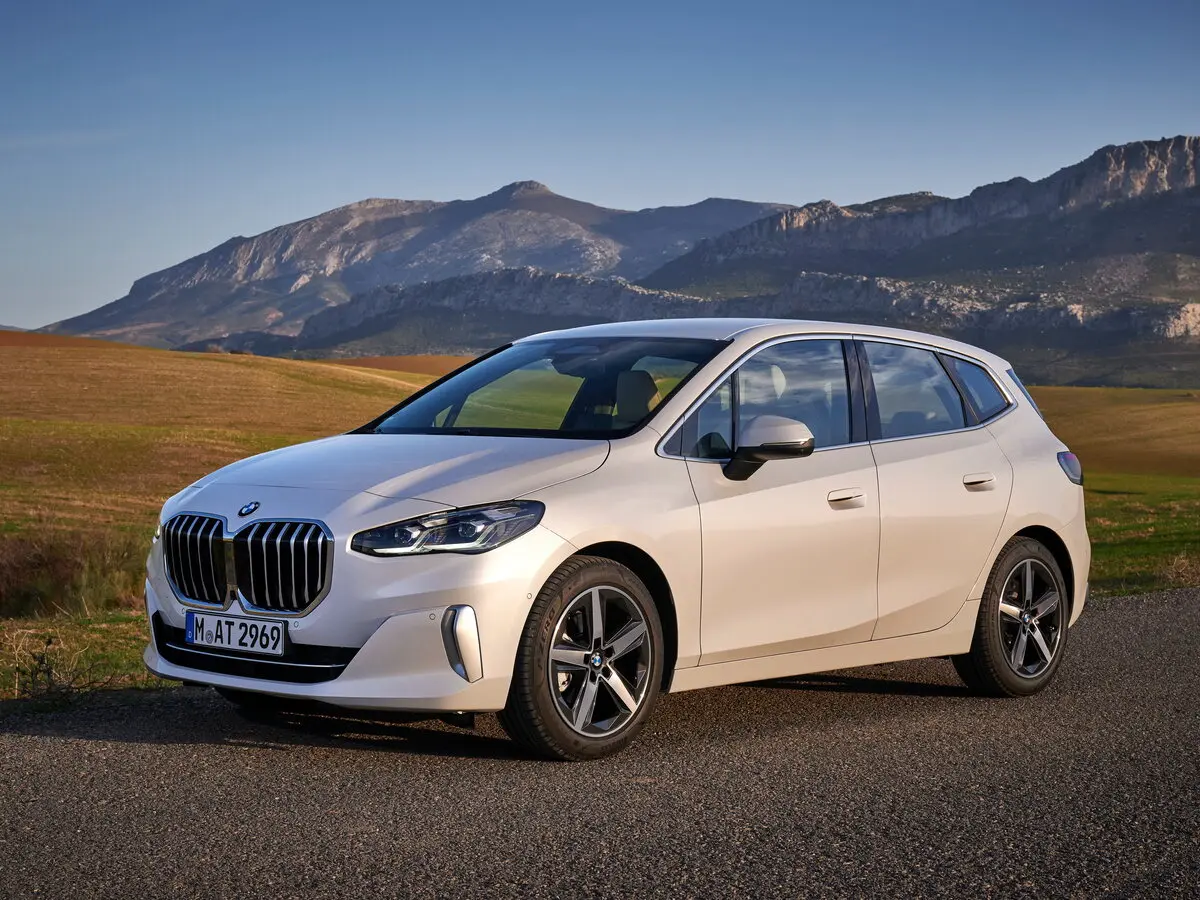 BMW 2 серии Active Tourer U06