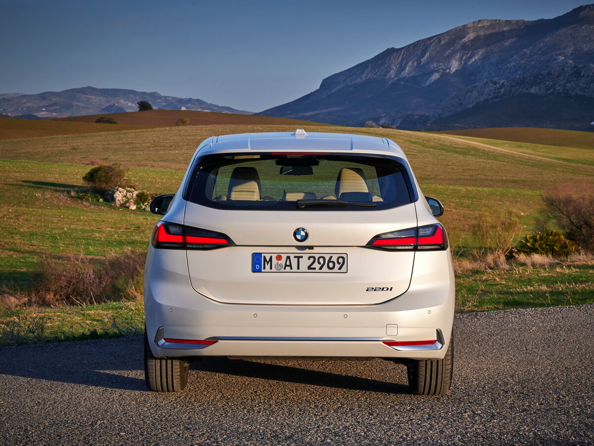 BMW 2 серии Active Tourer U06 Компактвэн — фото 4