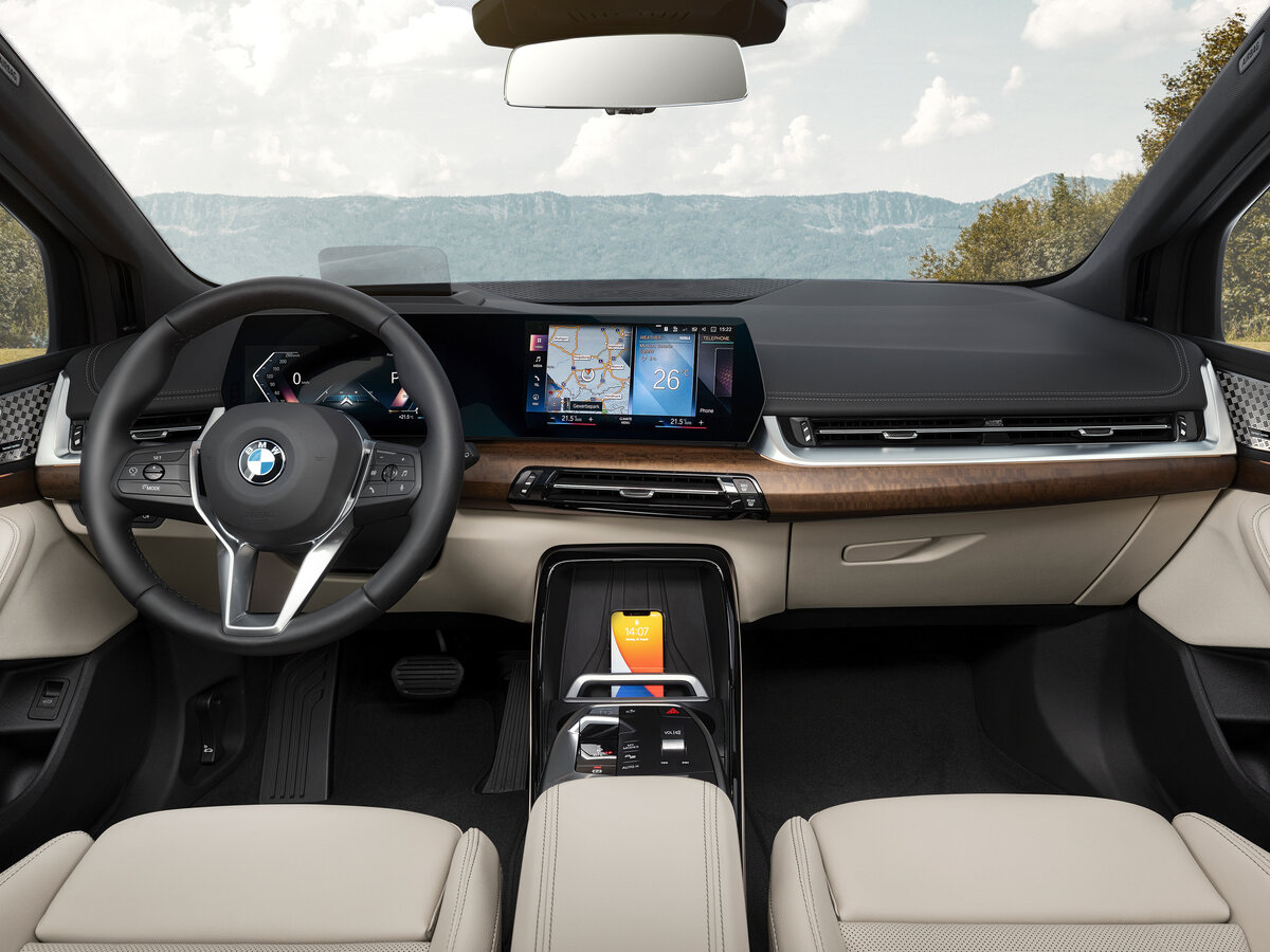 BMW 2 серии Active Tourer U06 Компактвэн — фото 6