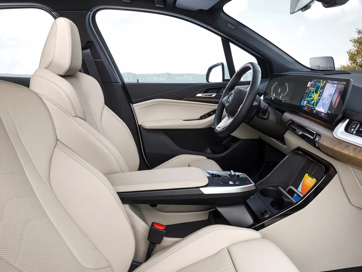 BMW 2 серии Active Tourer U06 Компактвэн — photo 7
