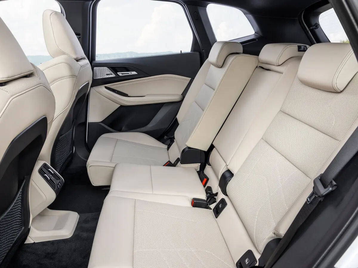 BMW 2 серии Active Tourer U06 Компактвэн — photo 11