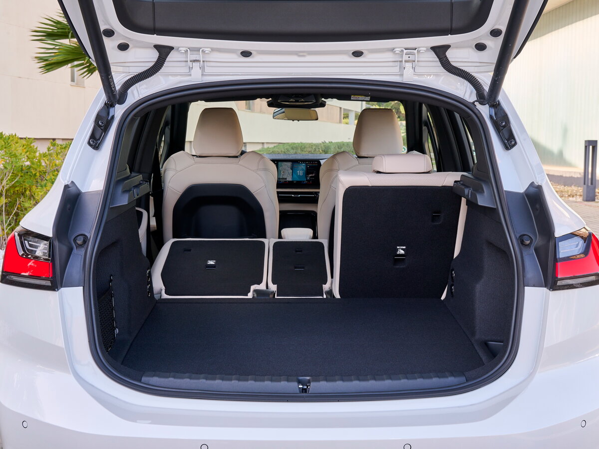 BMW 2 серии Active Tourer U06 Компактвэн — фото 14