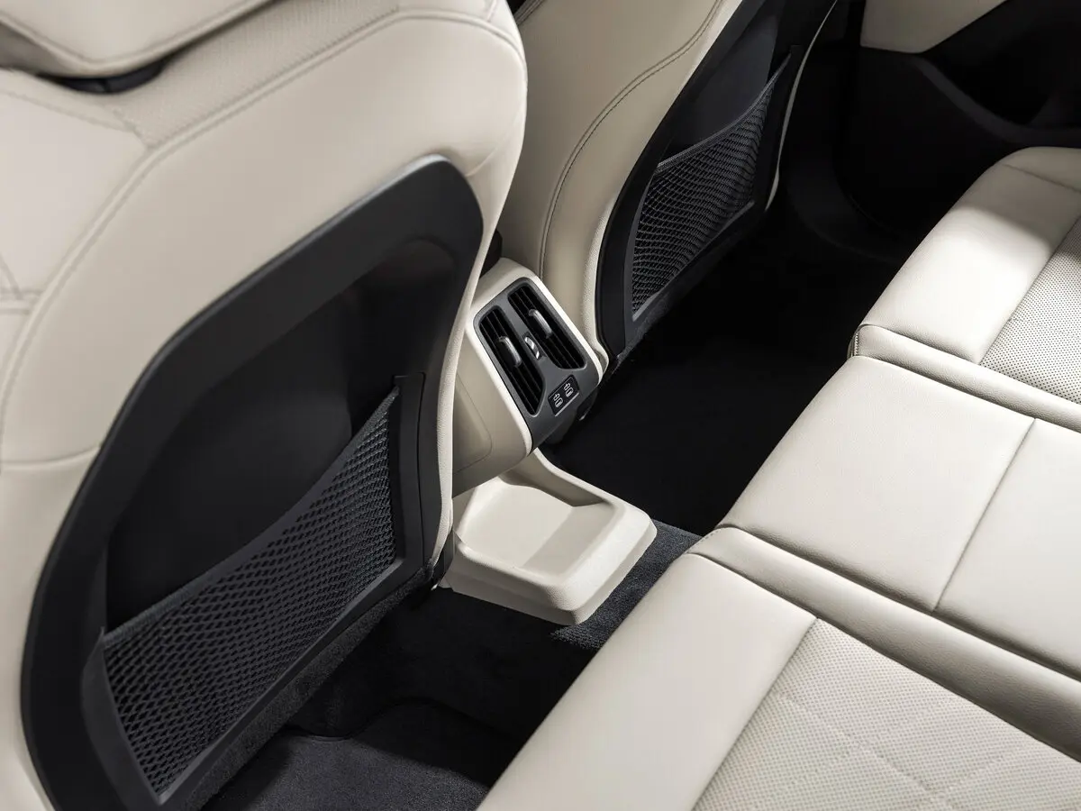 BMW 2 серии Active Tourer U06 Компактвэн — photo 19