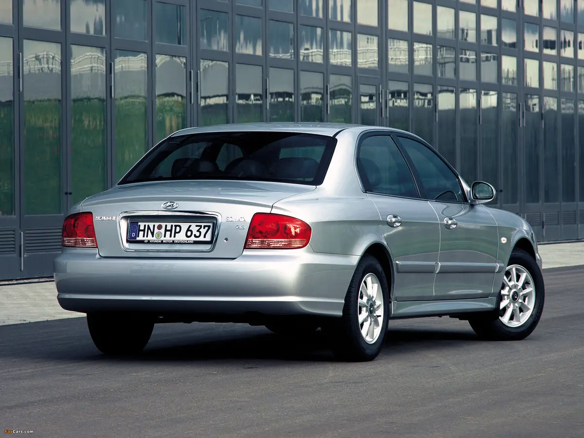 Hyundai Sonata IV (EF) Рестайлинг Седан — фото 4