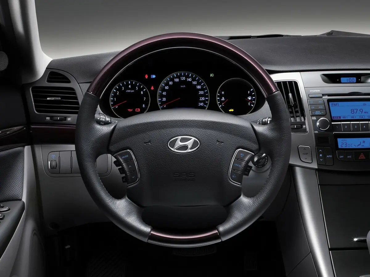 Hyundai Sonata V (NF) Седан — фото 8