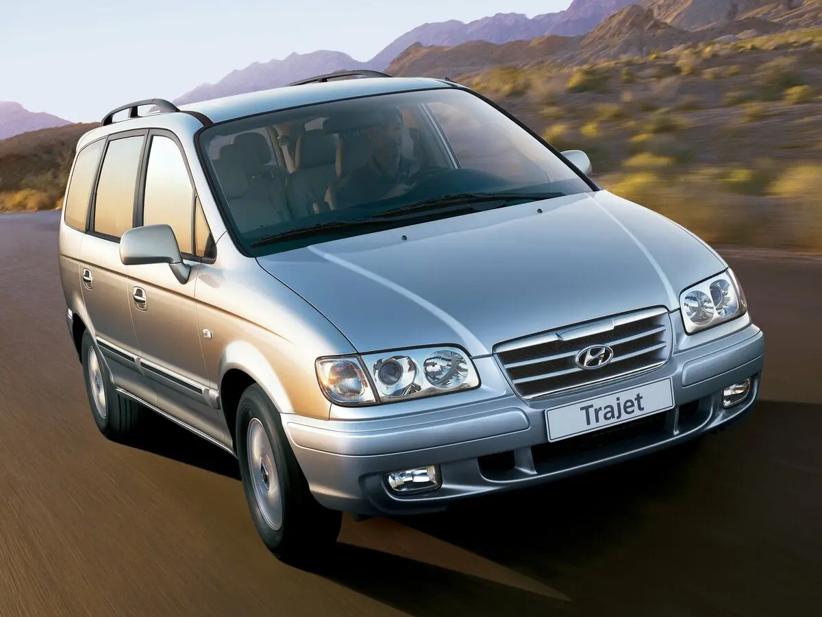 Hyundai Trajet I Рестайлинг Компактвэн — 照片 3