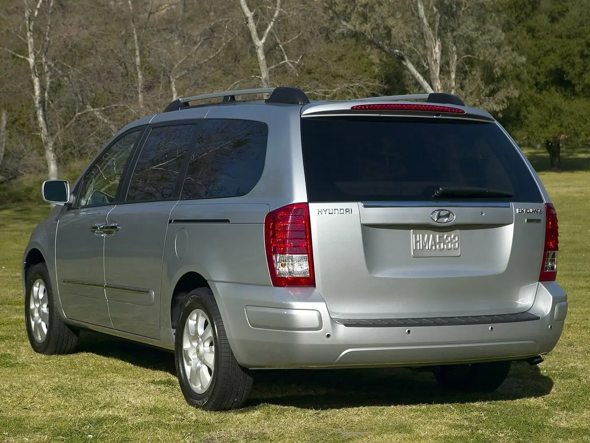 Hyundai Entourage 2006 – 2009 Минивэн — сүрөт 4
