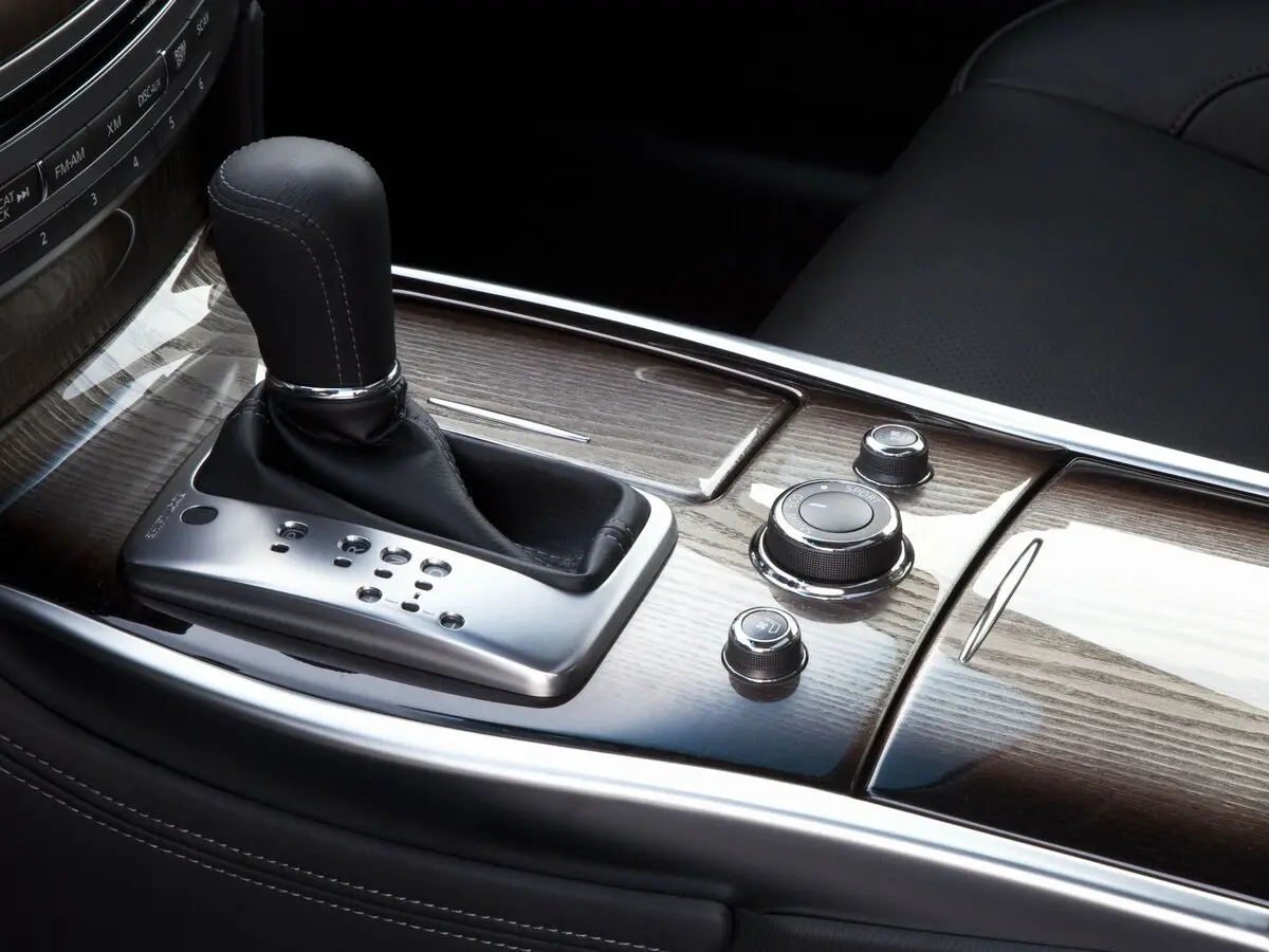 Infiniti M III Рестайлинг Седан — сүрөт 12