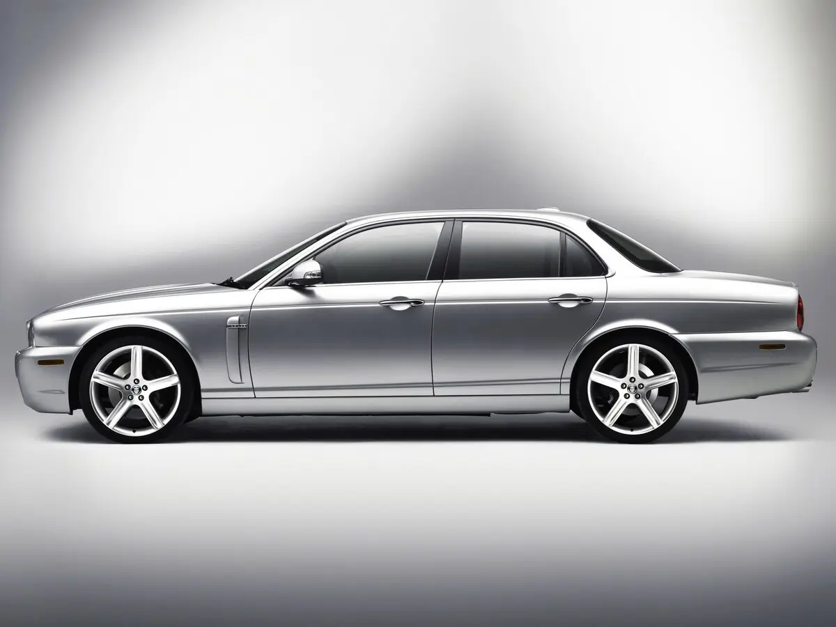 Jaguar XJ III (X350/X358) Седан — сүрөт 2