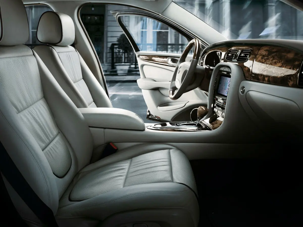 Jaguar XJ III (X350/X358) Седан — сүрөт 7