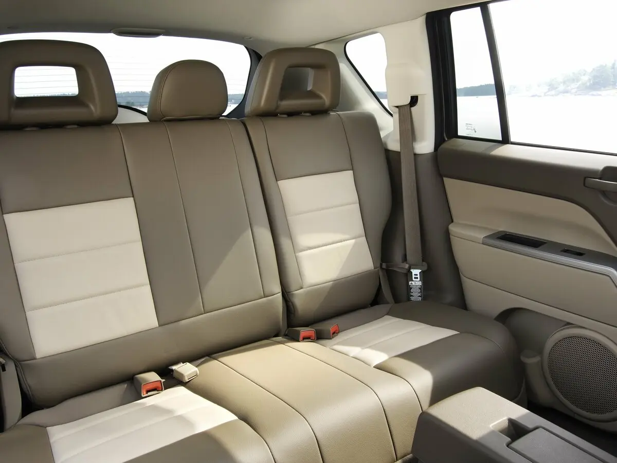 Jeep Compass I Внедорожник 5 дв. — сүрөт 11