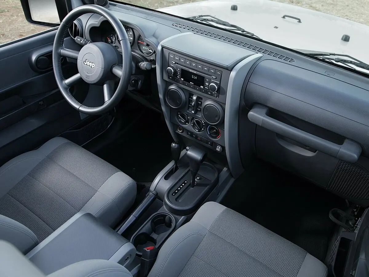 Jeep Wrangler III (JK) Внедорожник 3 дв. — фото 7