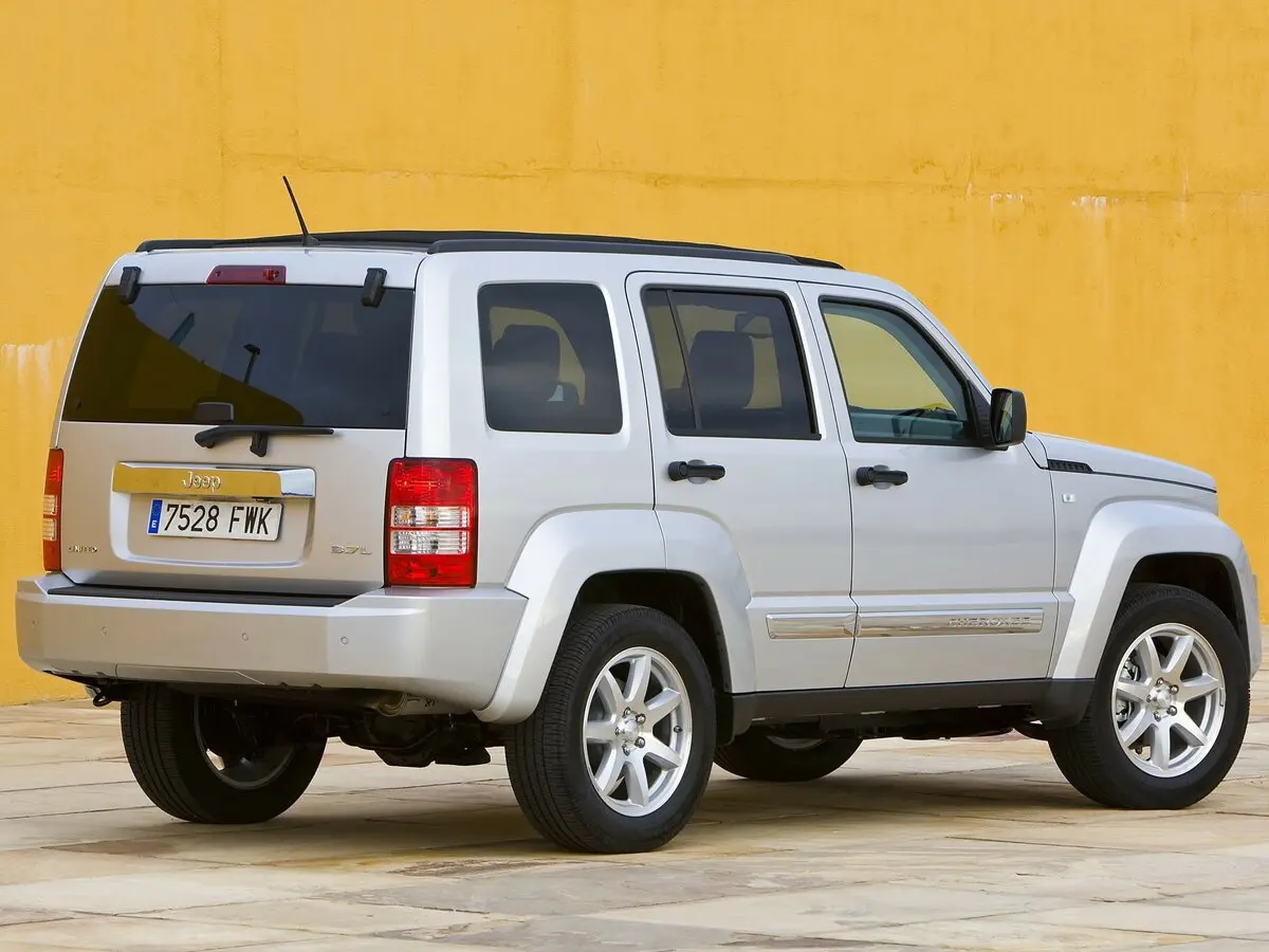 Jeep Cherokee IV (KK) Внедорожник 5 дв. — сүрөт 5