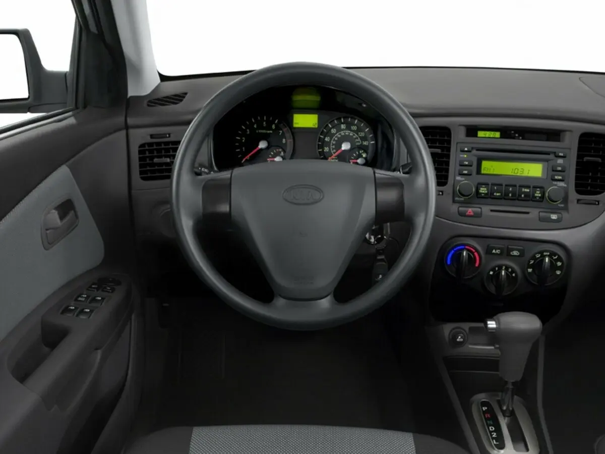 Kia Rio II Хэтчбек 5 дв. — фото 8