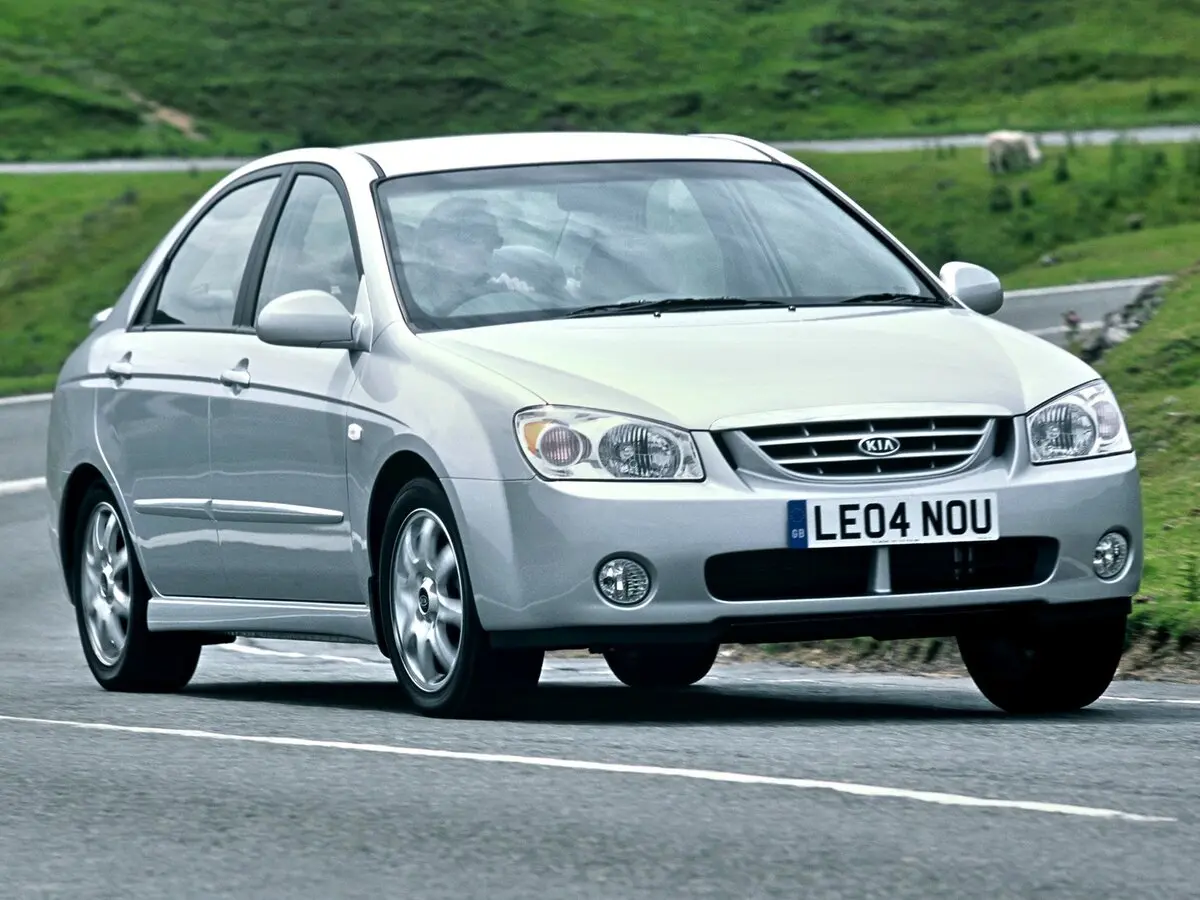 Kia Cerato I Рестайлинг Седан — сүрөт 3