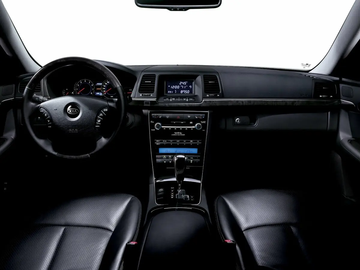 Kia Opirus I Рестайлинг Седан — photo 4