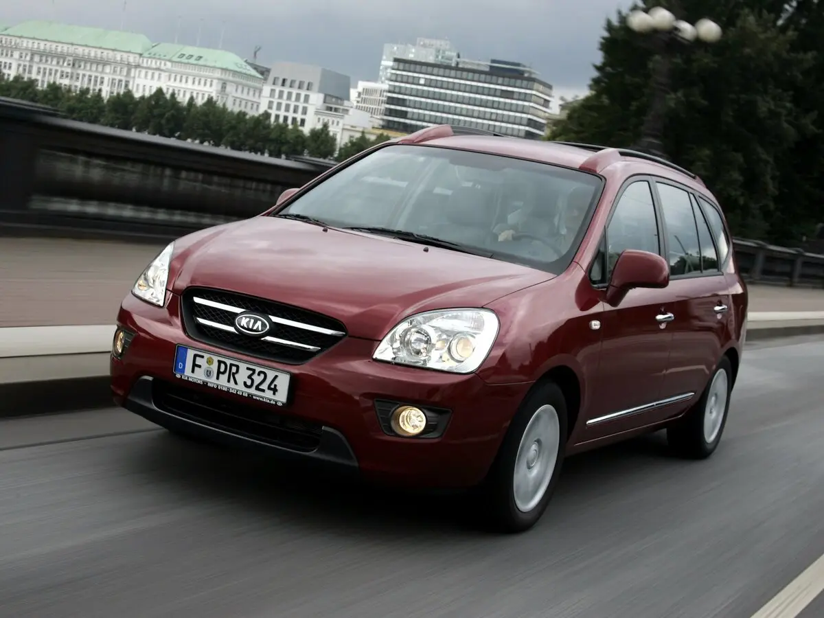 Kia Carens II (UN)