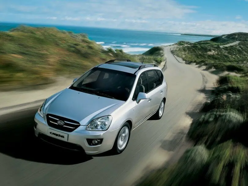 Kia Carens II (UN) Компактвэн — сүрөт 2