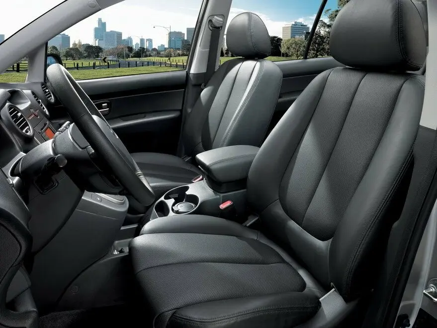 Kia Carens II (UN) Компактвэн — сүрөт 6