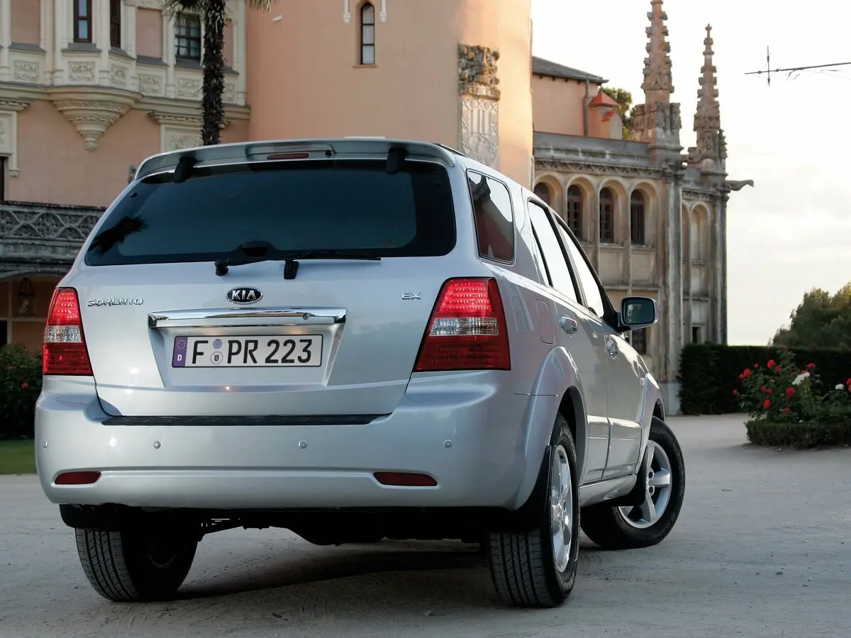 Kia Sorento I Рестайлинг Внедорожник 5 дв. — фото 4