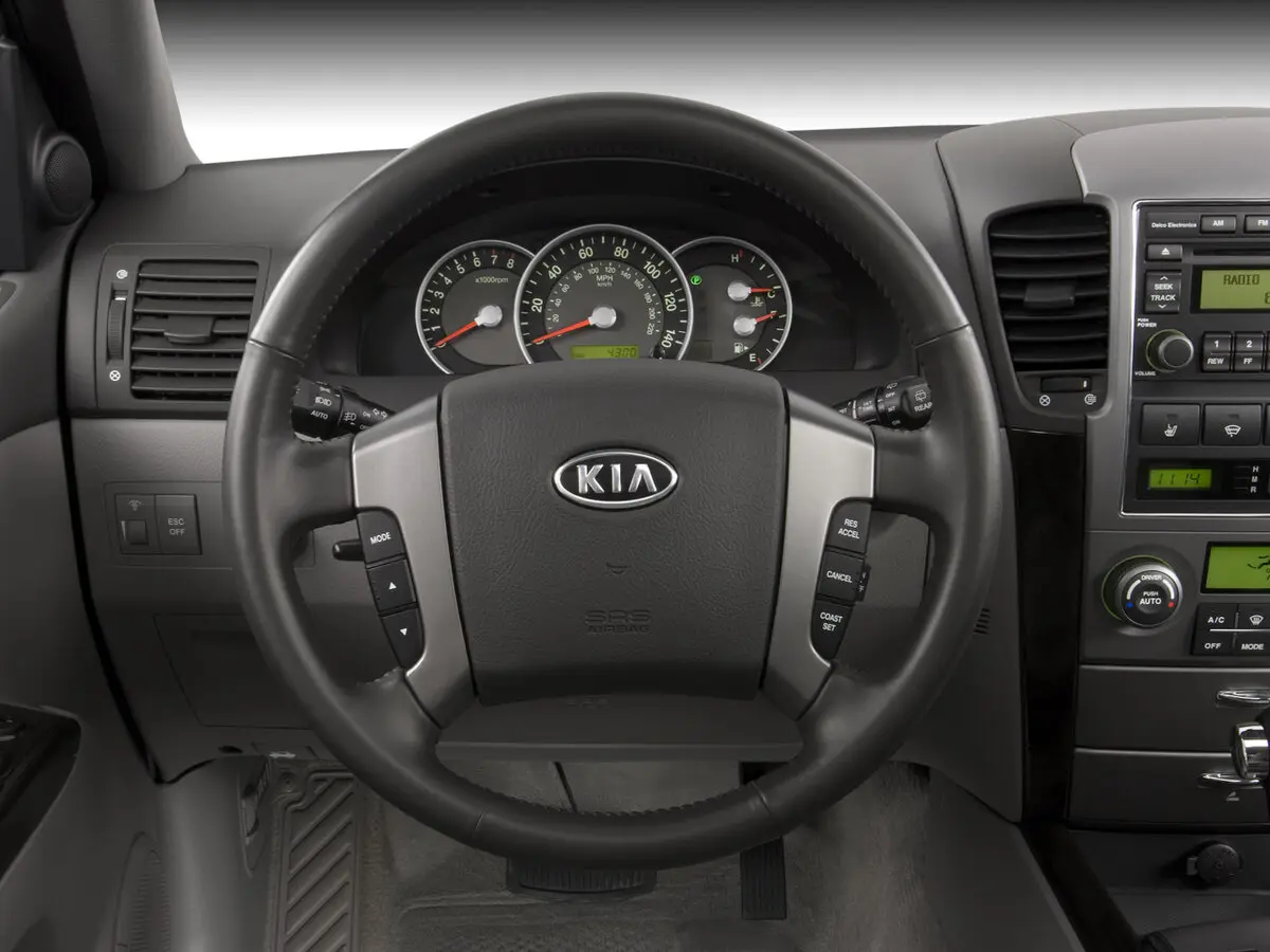 Kia Sorento I Рестайлинг Внедорожник 5 дв. — фото 9
