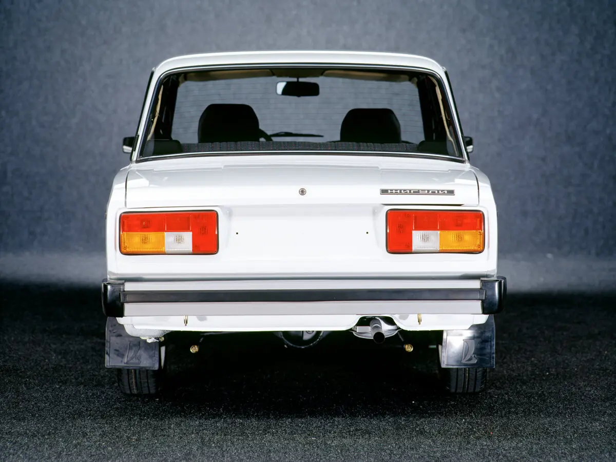 Lada (ВАЗ) 2105 1979 – 2011 Седан — 照片 4
