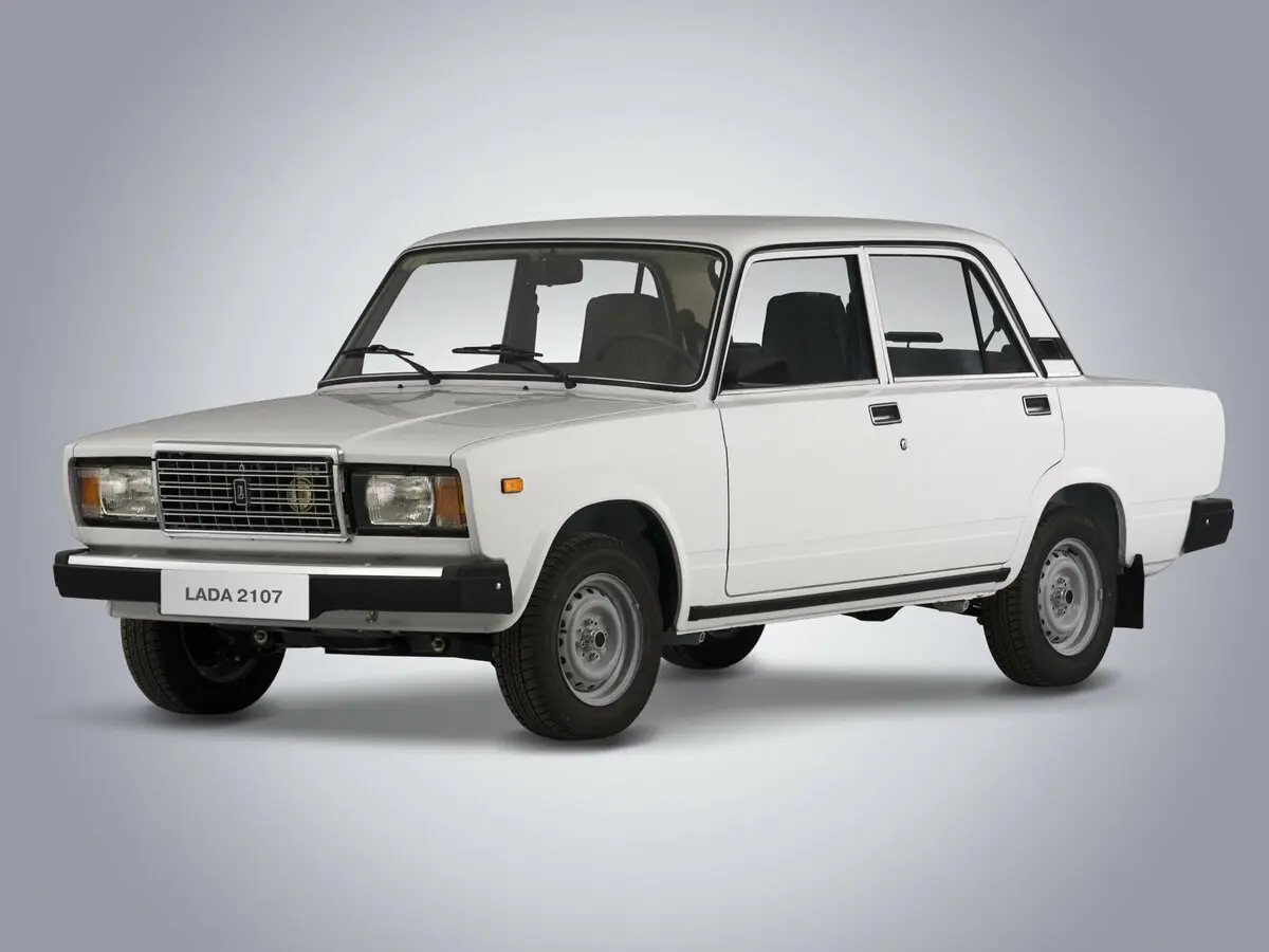 Lada (ВАЗ) 2107 1982 – 2012
