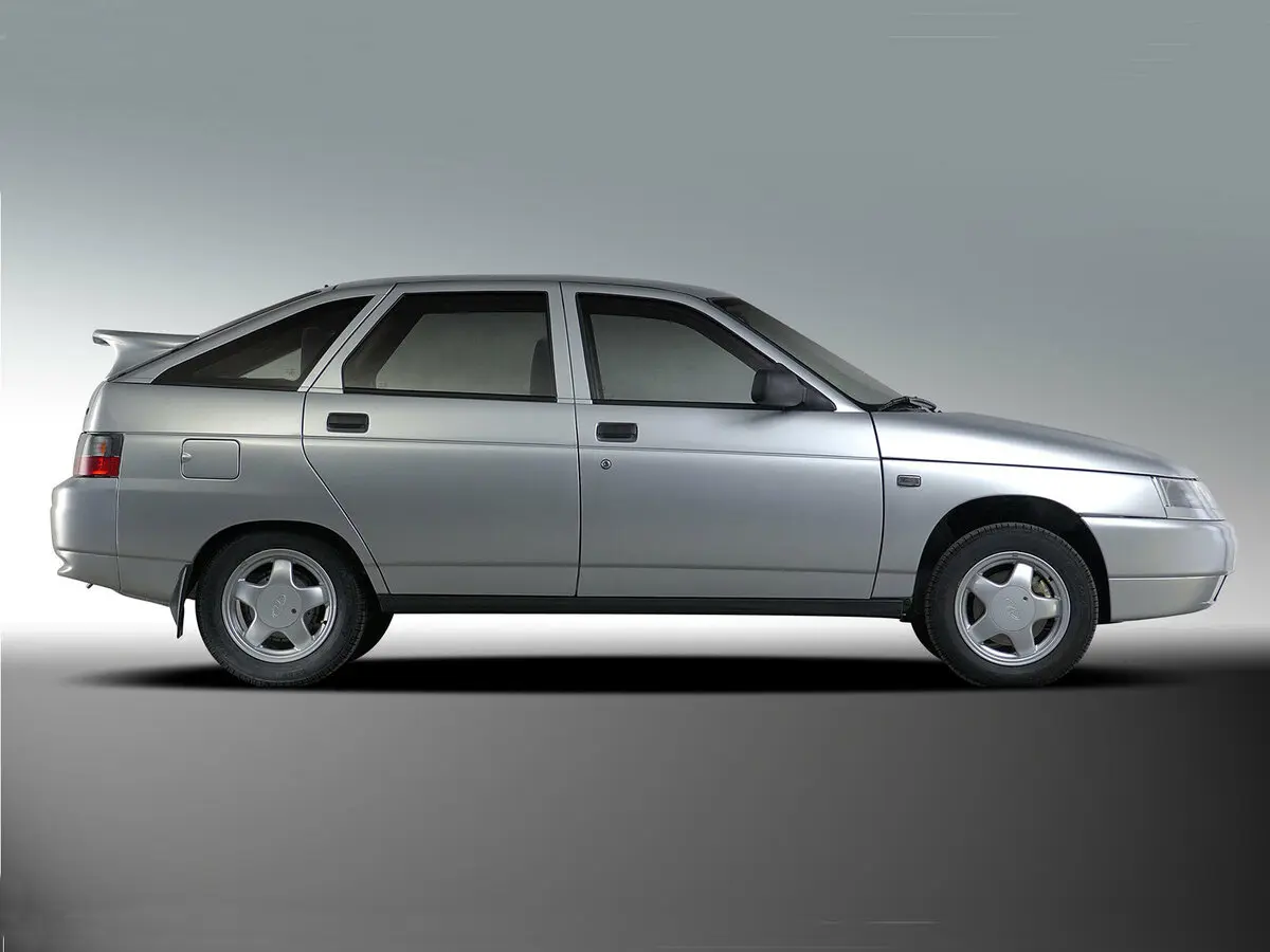 Lada (ВАЗ) 2112 1998 – 2009 Хэтчбек 5 дв. — сүрөт 2