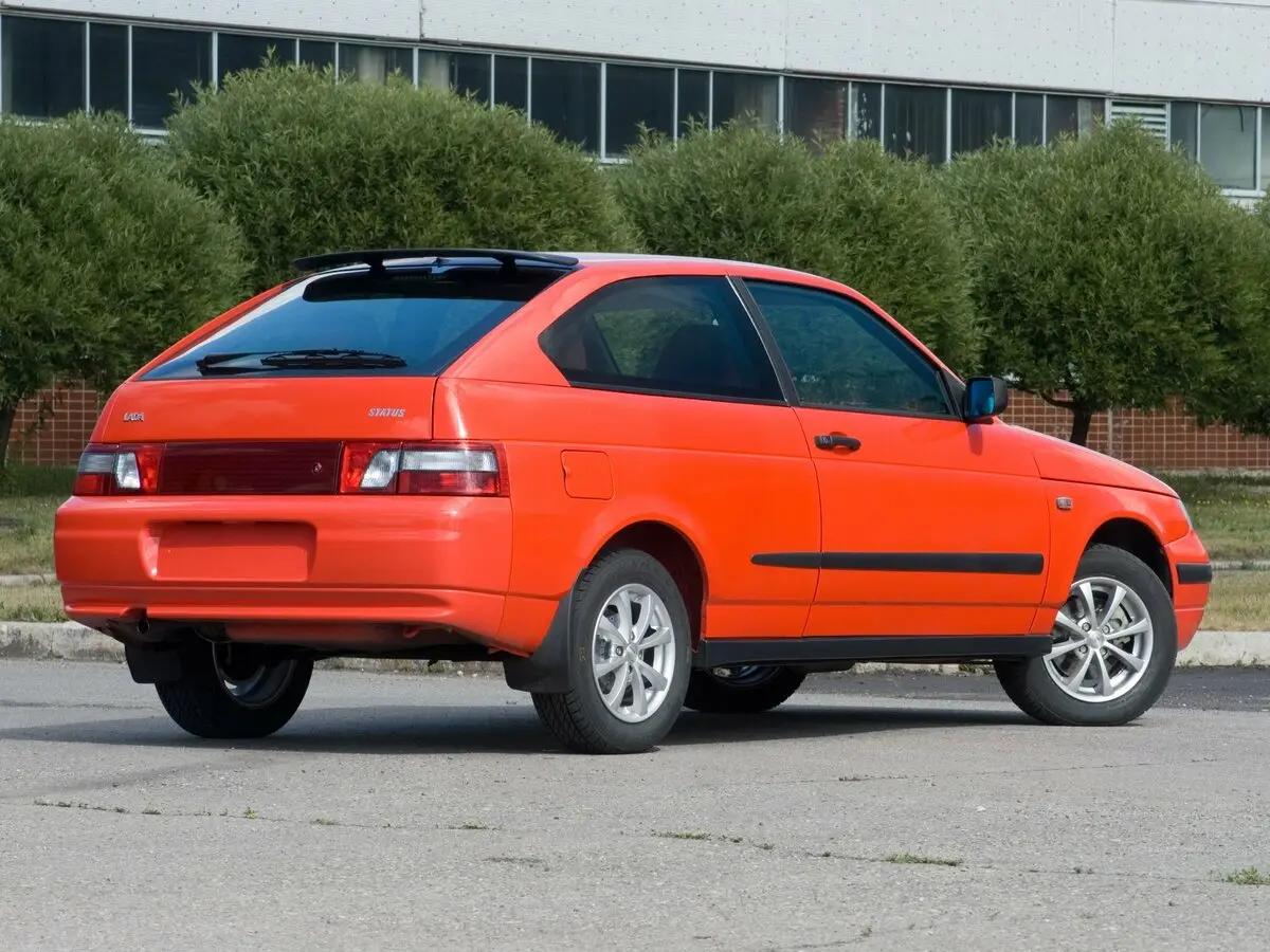 Lada (ВАЗ) 2112 1998 – 2009 Хэтчбек 3 дв. — сүрөт 5