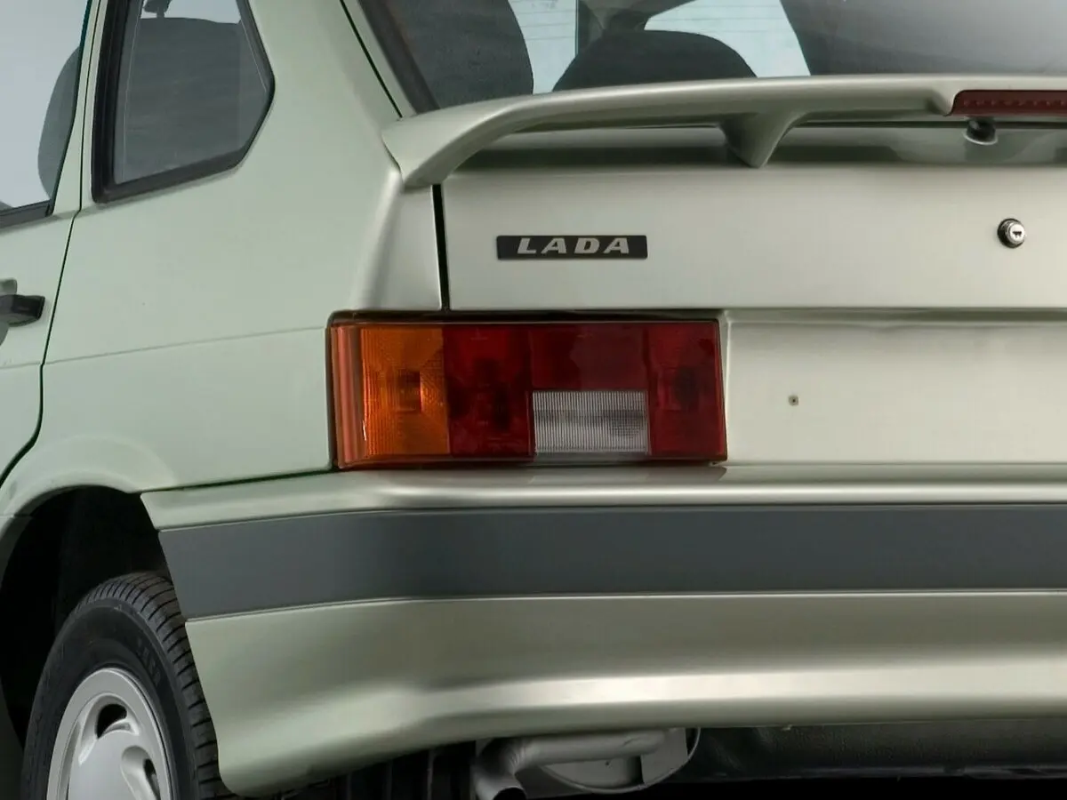 Lada (ВАЗ) 2114 2001 – 2013 Хэтчбек 5 дв. — photo 10