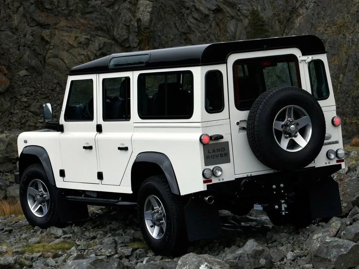 Land Rover Defender I Рестайлинг Внедорожник 5 дв. — photo 5
