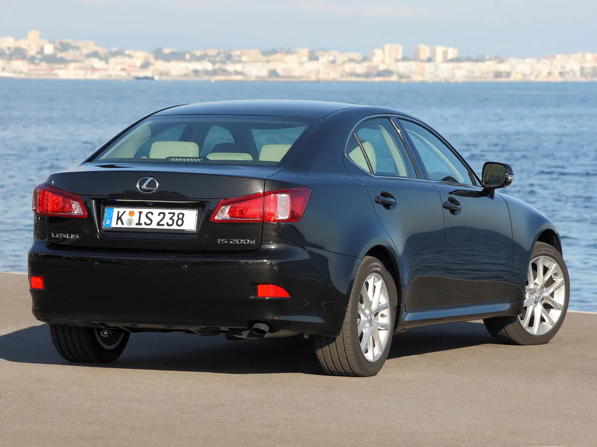 Lexus IS II Рестайлинг 2 Седан — фото 5