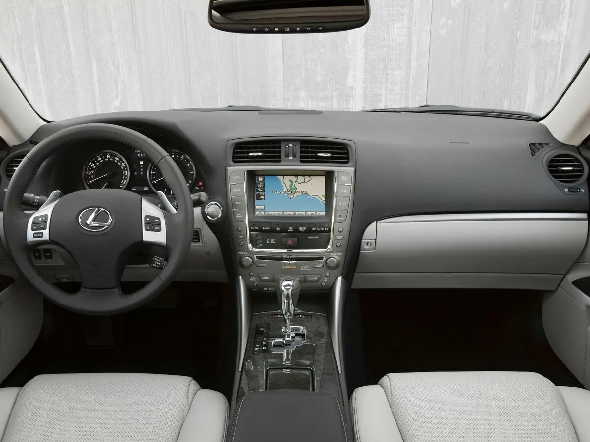 Lexus IS II Рестайлинг 2 Седан — фото 6